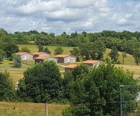 Les Chalets D Hermine Montredon-Labessonnié Exterior foto