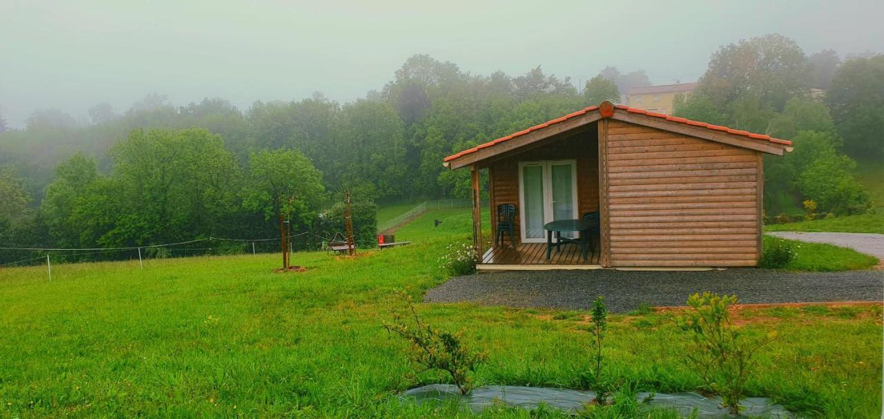 Les Chalets D Hermine Montredon-Labessonnié Exterior foto